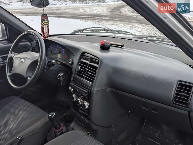 Седан ВАЗ / Lada 2110 2011 в Черкассах