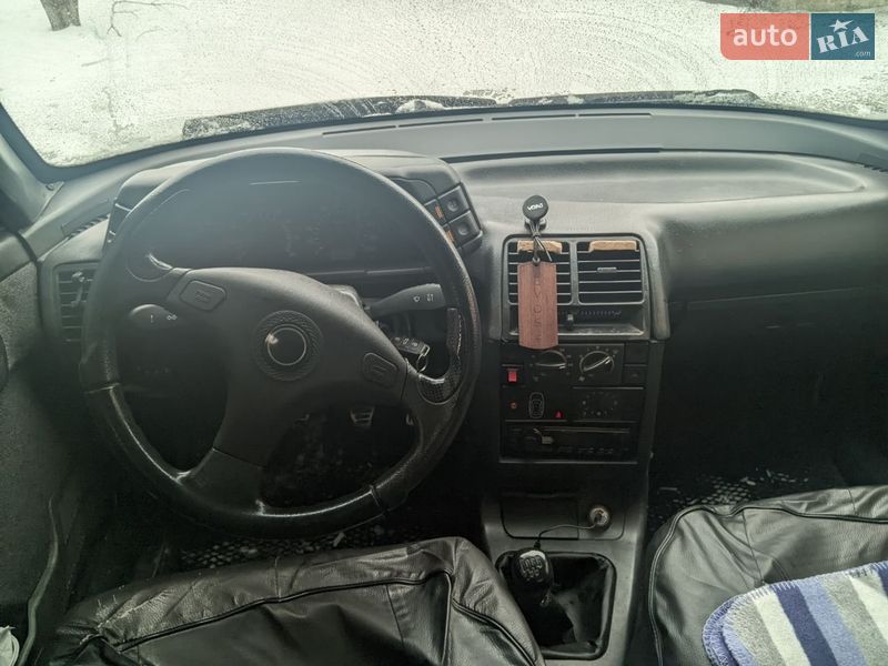 Седан ВАЗ / Lada 2110 2004 в Маньковке