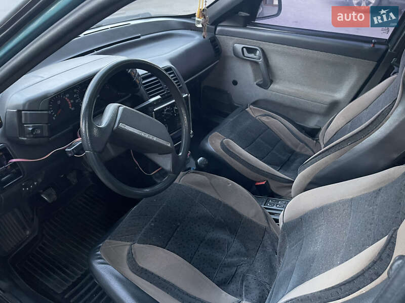 Універсал ВАЗ / Lada 2111 2001 в Первомайську