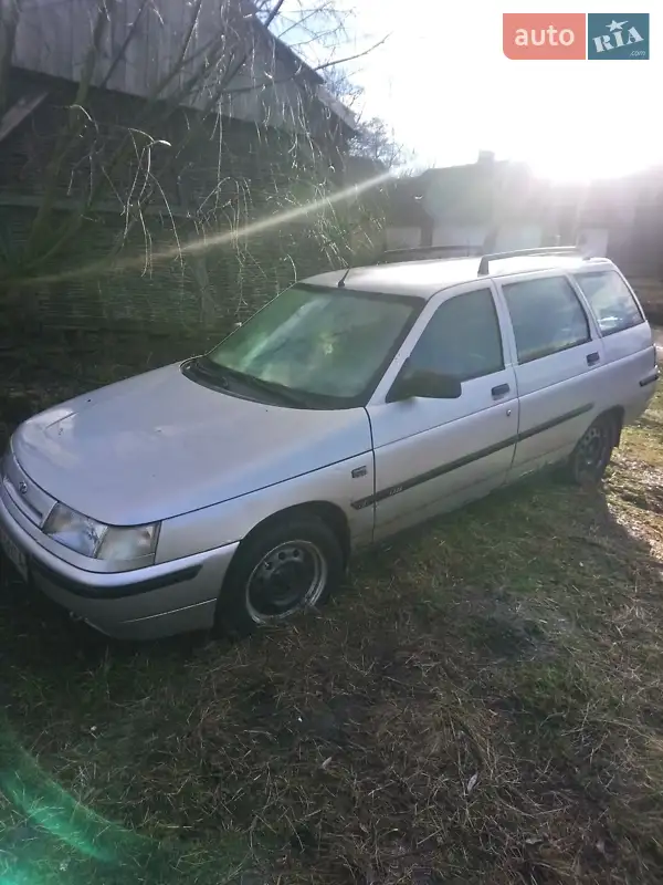 ВАЗ / Lada 2111 2000