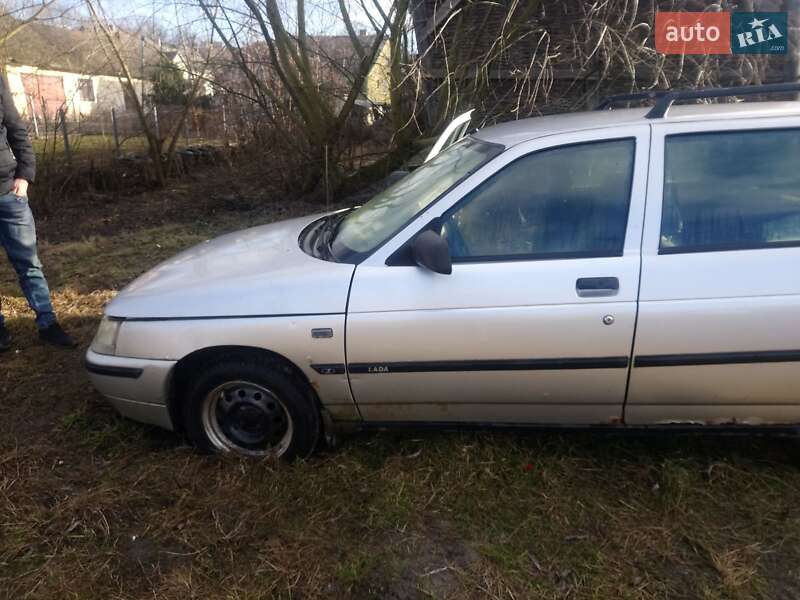 Універсал ВАЗ / Lada 2111 2000 в Мостиській