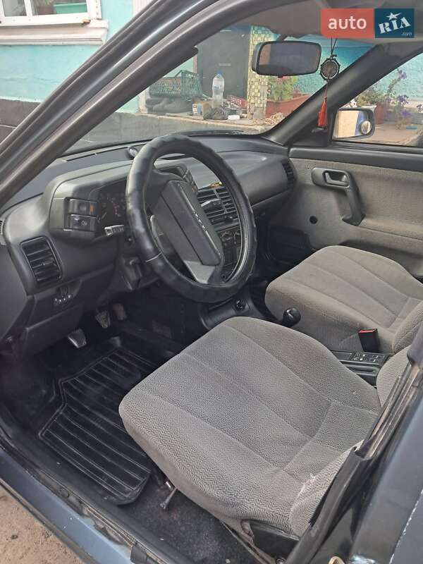 Универсал ВАЗ / Lada 2111 2001 в Вознесенске фото 7 Универсал ВАЗ / Lada 2111 2001 в Вознесенске