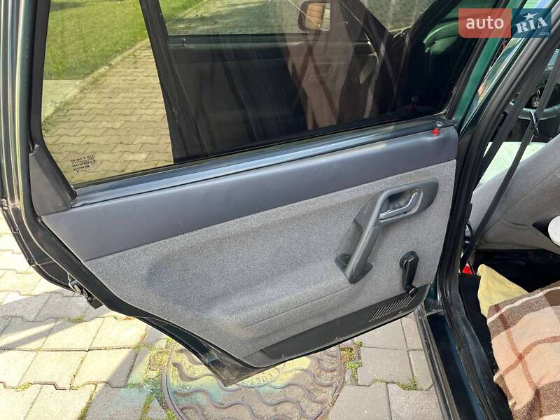 Універсал ВАЗ / Lada 2111 2004 в Луцьку