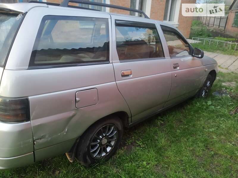 Универсал ВАЗ / Lada 2111 2002 в Гадяче