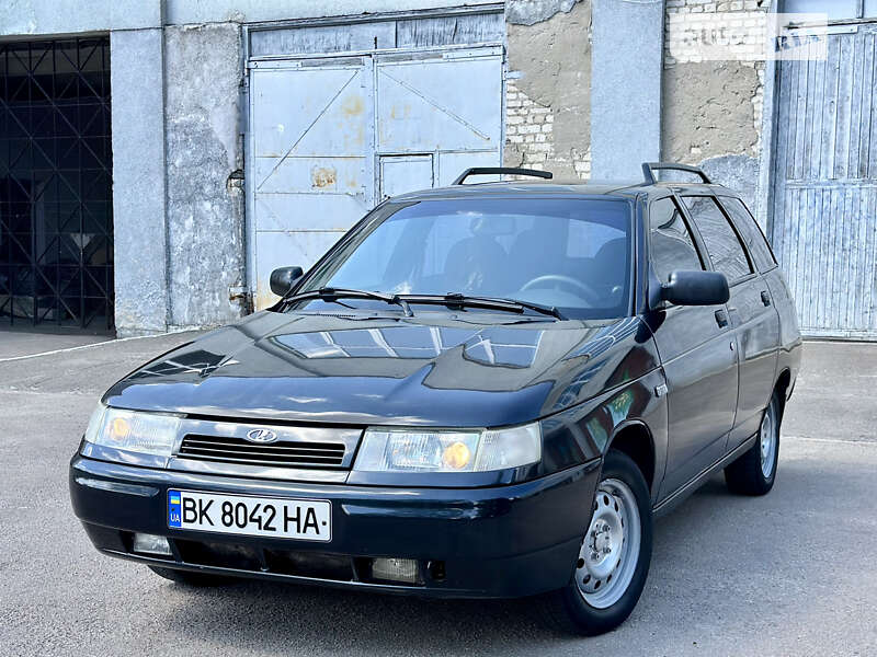 ВАЗ / Lada 2111 2010