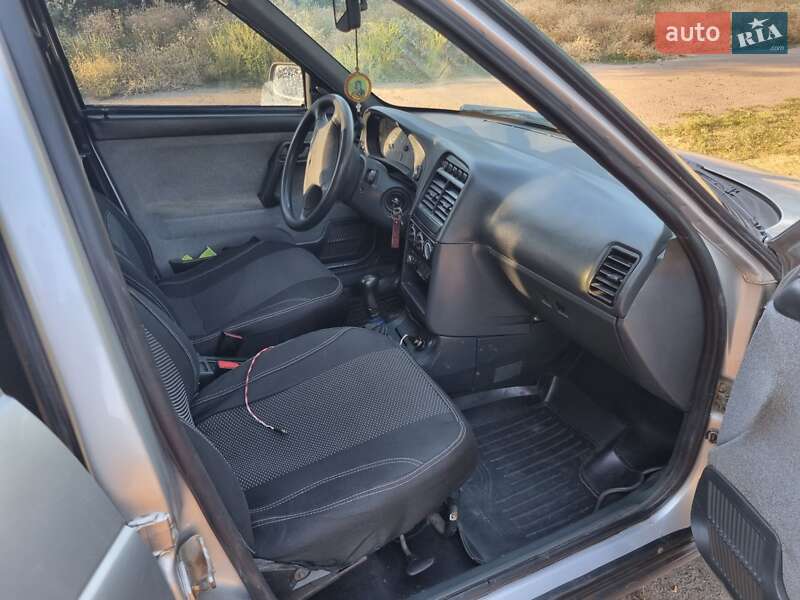 Универсал ВАЗ / Lada 2111 2009 в Днепре