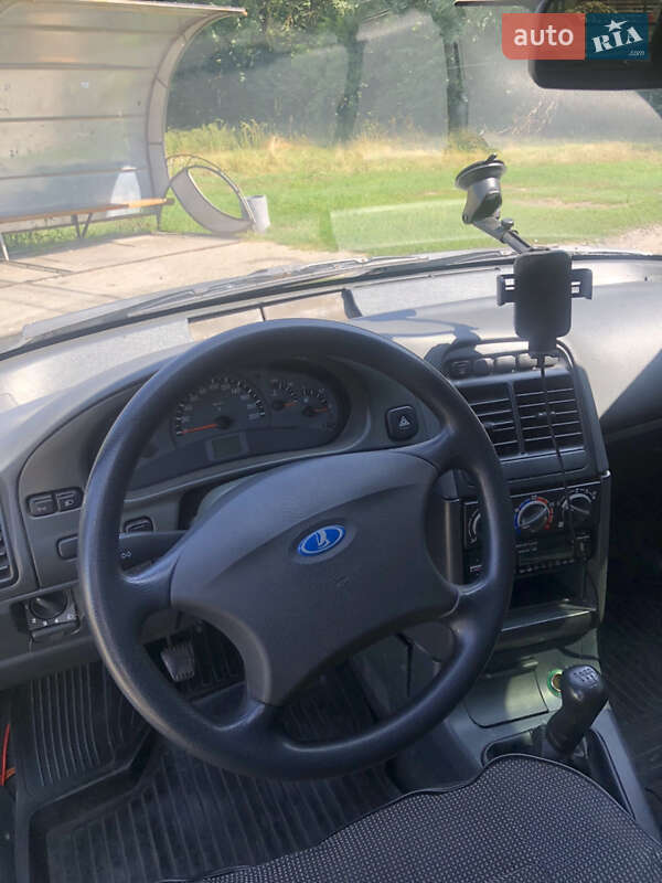 Универсал ВАЗ / Lada 2111 2008 в Згуровке