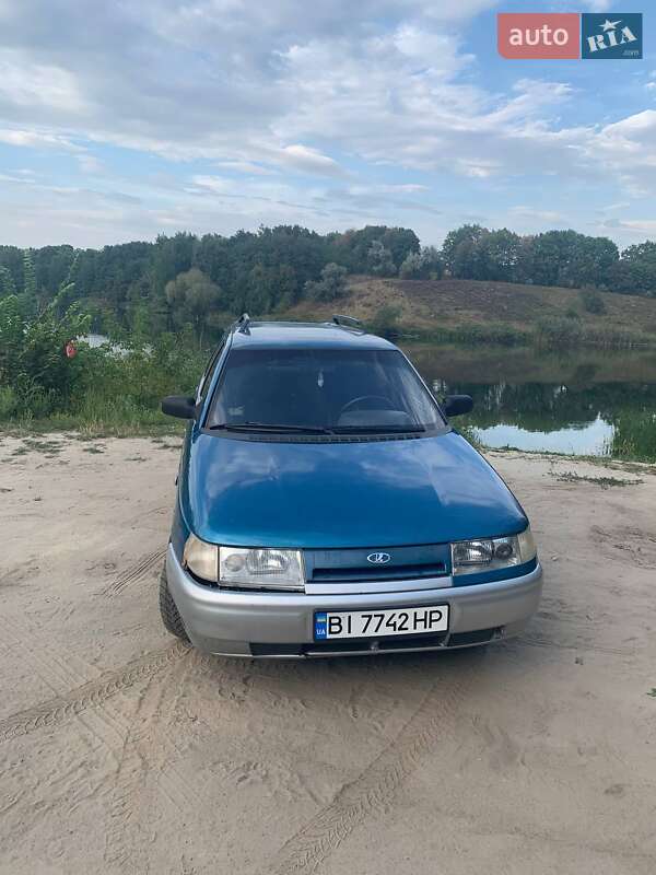 Универсал ВАЗ / Lada 2111 2000 в Хороле
