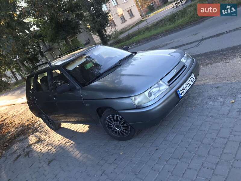 Универсал ВАЗ / Lada 2111 2005 в Звягеле