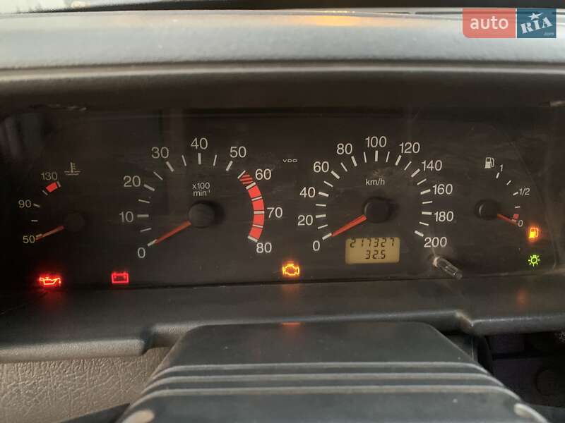 Универсал ВАЗ / Lada 2111 2004 в Змиеве