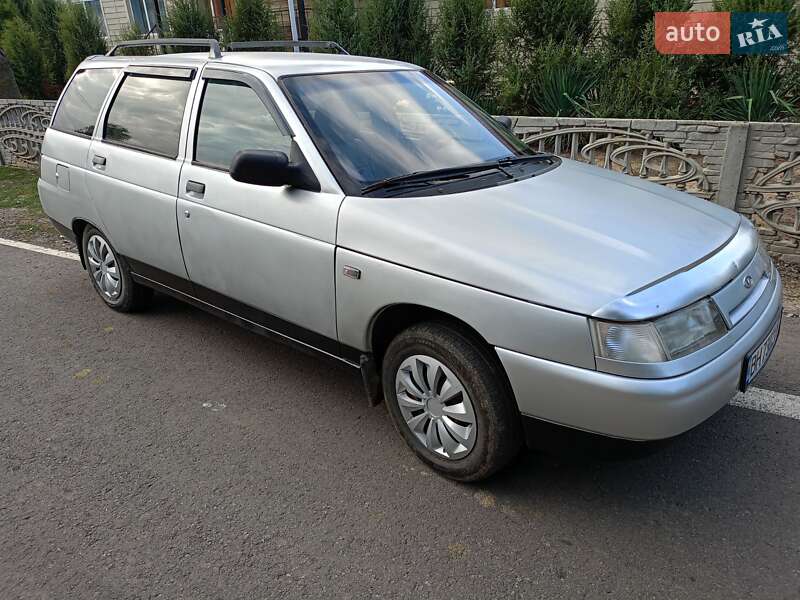 Універсал ВАЗ / Lada 2111 2004 в Тарутиному