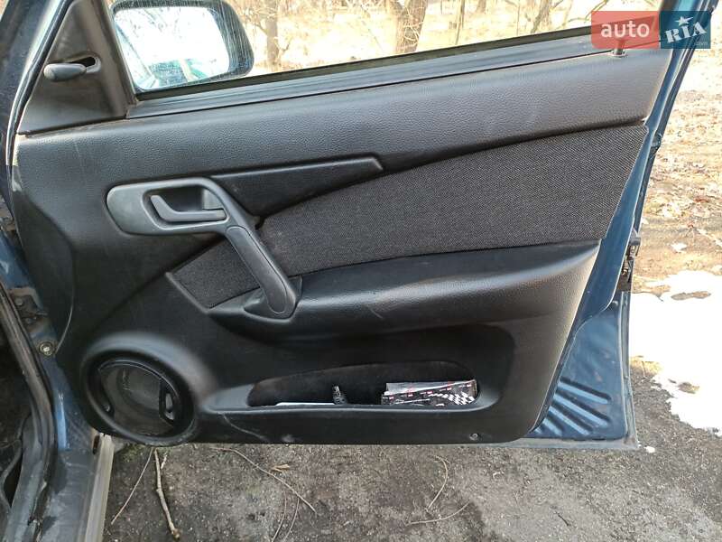 Универсал ВАЗ / Lada 2111 2004 в Терновке