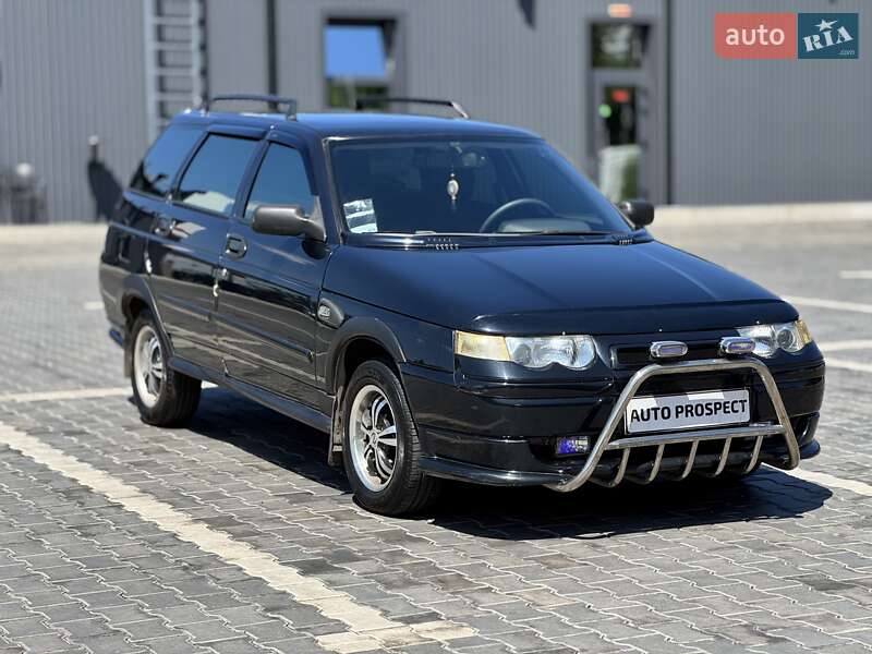 ВАЗ / Lada 2111 2003