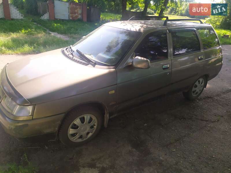 Универсал ВАЗ / Lada 2111 2002 в Новой Водолаге