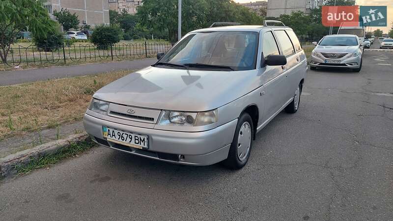 Универсал ВАЗ / Lada 2111 2006 в Киеве