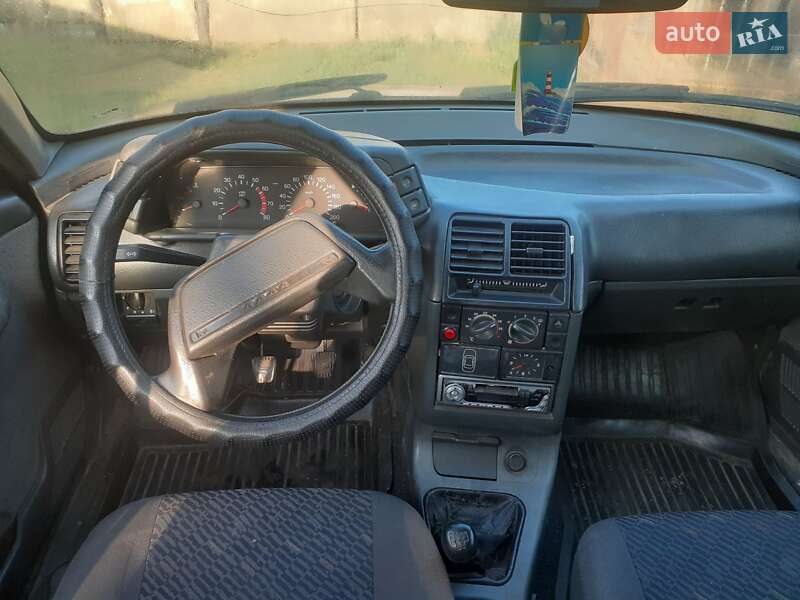 Универсал ВАЗ / Lada 2111 2006 в Конотопе