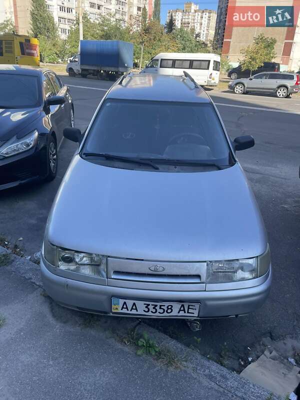 Универсал ВАЗ / Lada 2111 2004 в Киеве