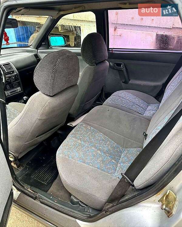 Універсал ВАЗ / Lada 2111 2004 в Миколаєві