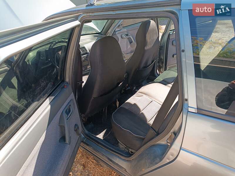 Универсал ВАЗ / Lada 2111 2007 в Кременчуге фото 6 Универсал ВАЗ / Lada 2111 2007 в Кременчуге