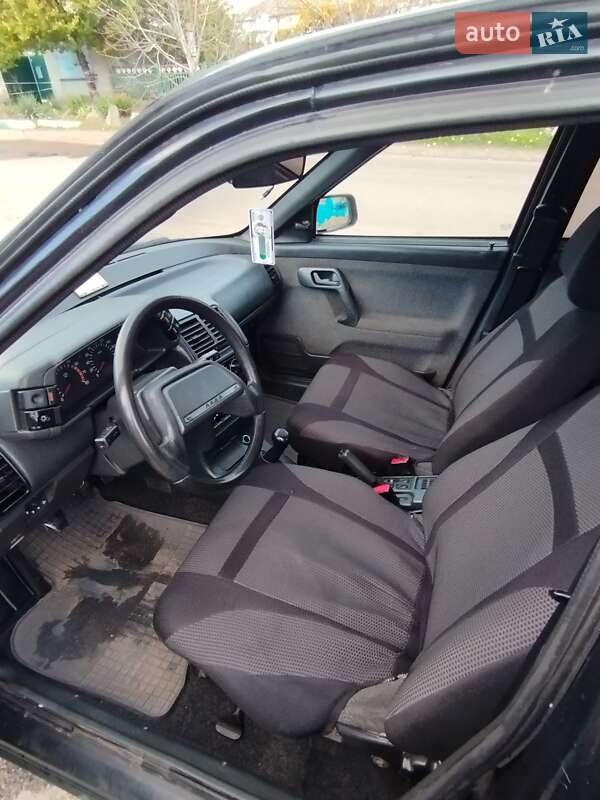 Универсал ВАЗ / Lada 2111 2005 в Кривом Озере фото 7 Универсал ВАЗ / Lada 2111 2005 в Кривом Озере