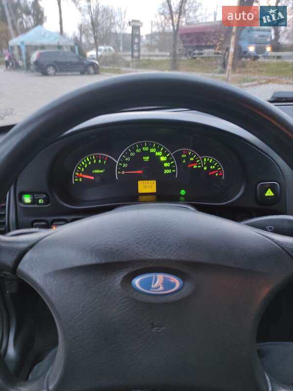 Универсал ВАЗ / Lada 2111 2010 в Тульчине