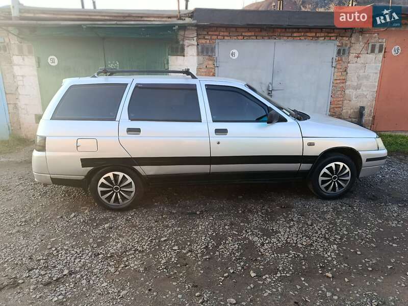 Универсал ВАЗ / Lada 2111 2004 в Кривом Роге