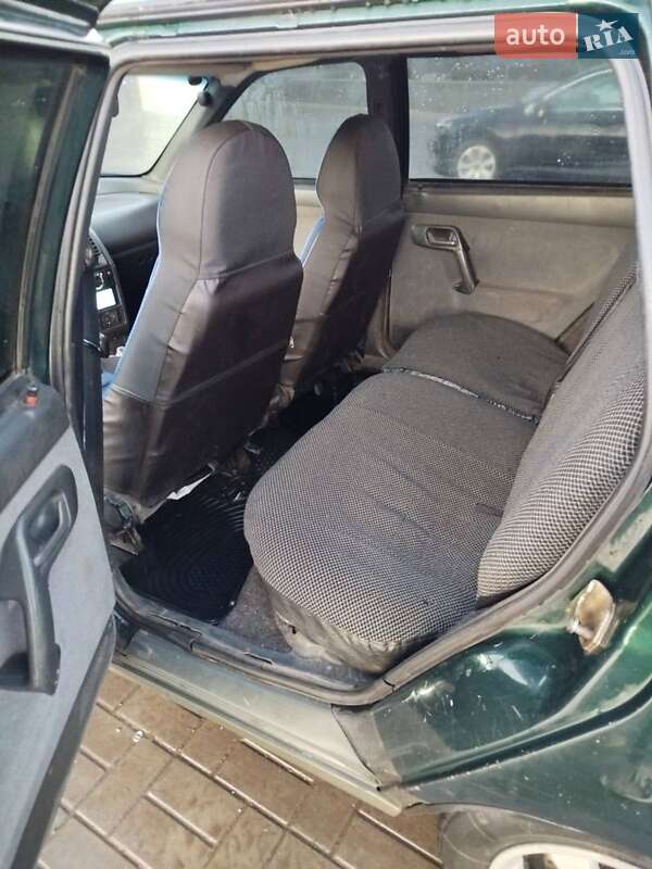 Универсал ВАЗ / Lada 2111 2004 в Лозовой