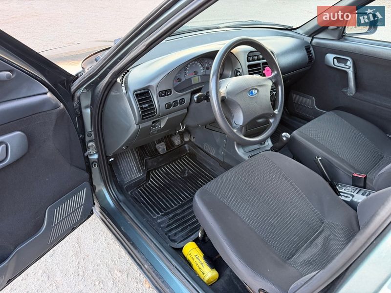 Универсал ВАЗ / Lada 2111 2011 в Первомайске