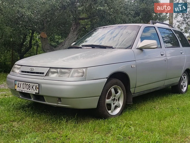 ВАЗ / Lada 2111