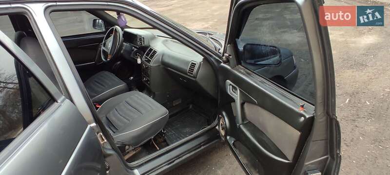 Хэтчбек ВАЗ / Lada 2112 2002 в Сквире фото 12 Хэтчбек ВАЗ / Lada 2112 2002 в Сквире