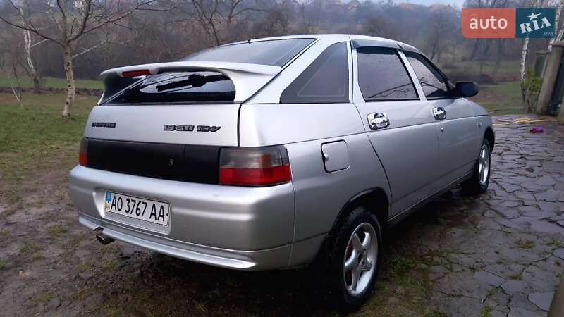 Хэтчбек ВАЗ / Lada 2112 2004 в Иршаве
