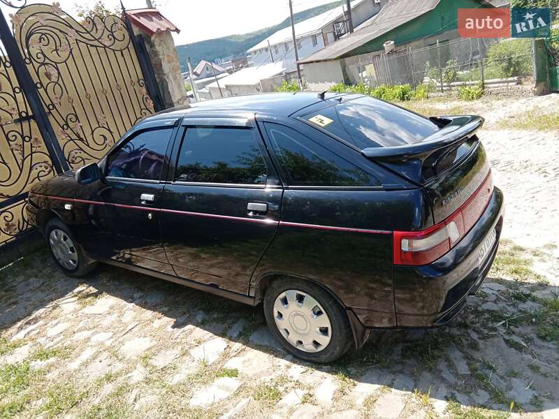Хэтчбек ВАЗ / Lada 2112 2007 в Могилев-Подольске