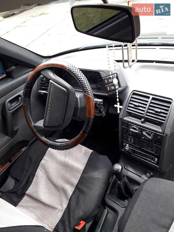 Хетчбек ВАЗ / Lada 2112 2007 в Тисмениці