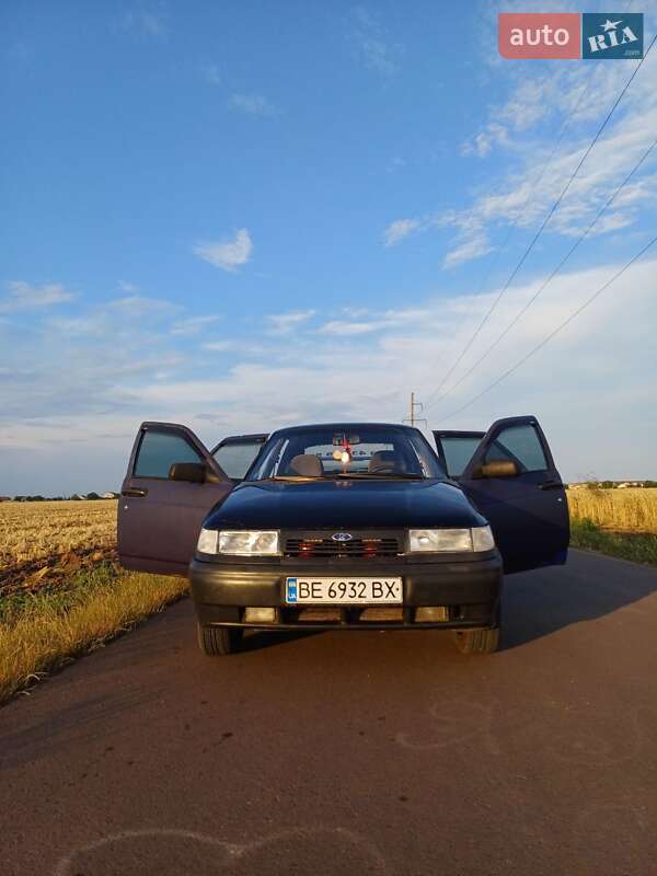 Хэтчбек ВАЗ / Lada 2112 2001 в Черноморске