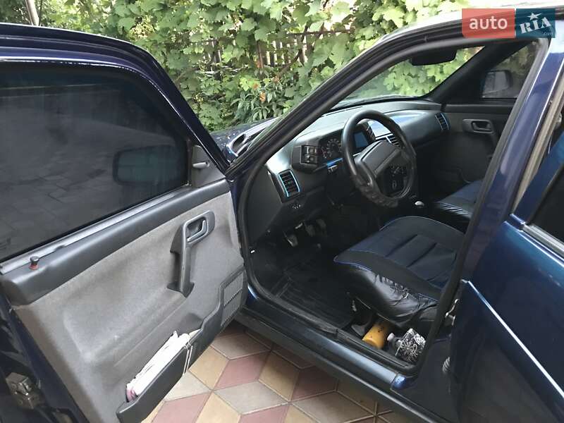 Хэтчбек ВАЗ / Lada 2112 2005 в Долинской