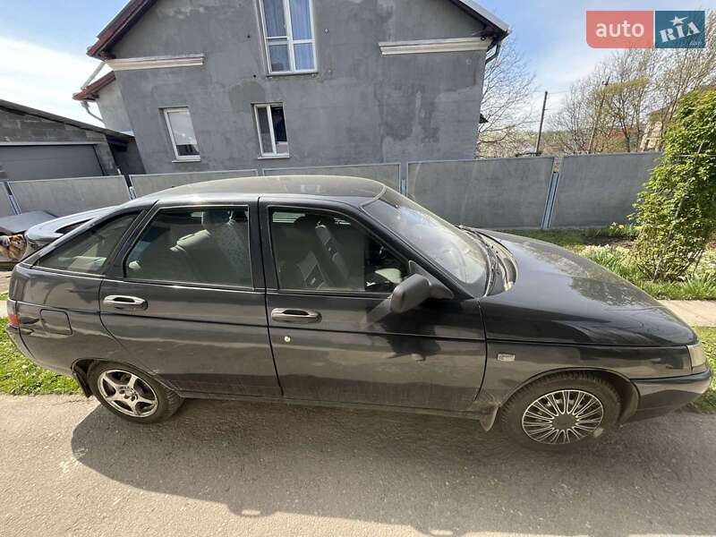 Хэтчбек ВАЗ / Lada 2112 2006 в Тернополе