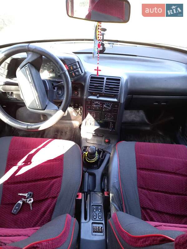 Хэтчбек ВАЗ / Lada 2112 2002 в Виннице