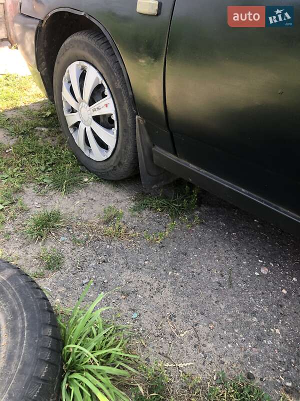 Хэтчбек ВАЗ / Lada 2112 2003 в Радомышле