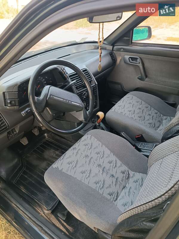 Хэтчбек ВАЗ / Lada 2112 2007 в Александровке
