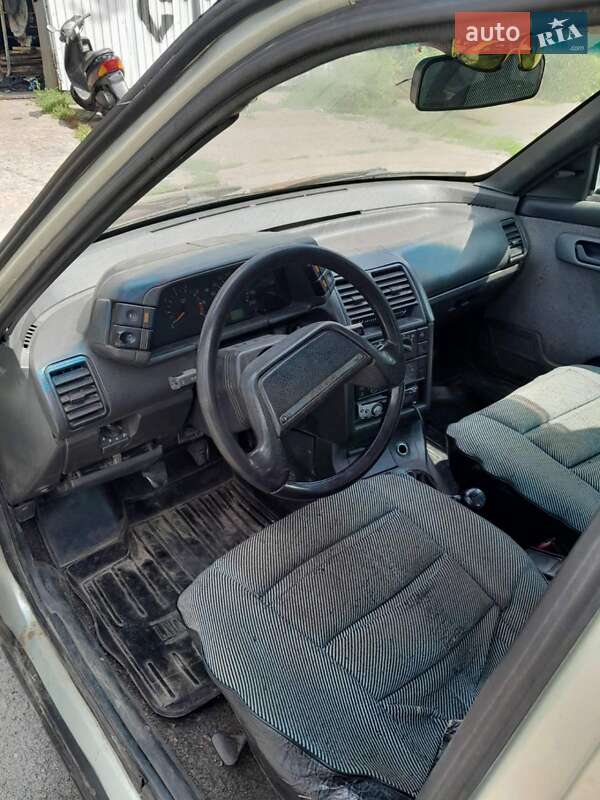 Хэтчбек ВАЗ / Lada 2112 2006 в Черкассах фото 5 Хэтчбек ВАЗ / Lada 2112 2006 в Черкассах