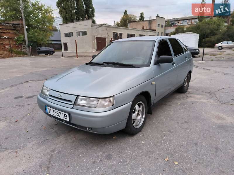 Хетчбек ВАЗ / Lada 2112 2008 в Чугуєві фото Хетчбек ВАЗ / Lada 2112 2008 в Чугуєві