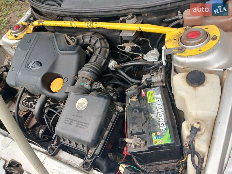 Хетчбек ВАЗ / Lada 2112 2005 в Верхньодніпровську