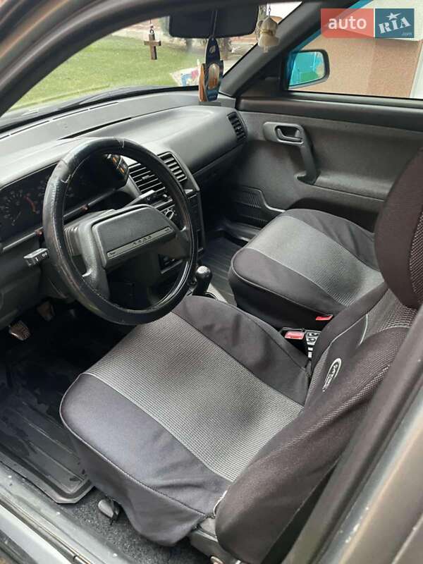 Хэтчбек ВАЗ / Lada 2112 2006 в Сваляве