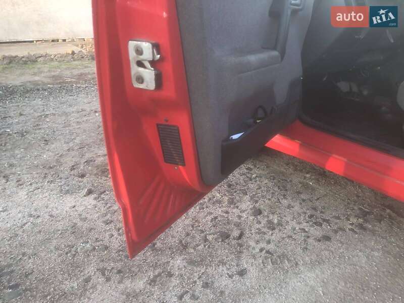 Хэтчбек ВАЗ / Lada 2112 2005 в Никополе