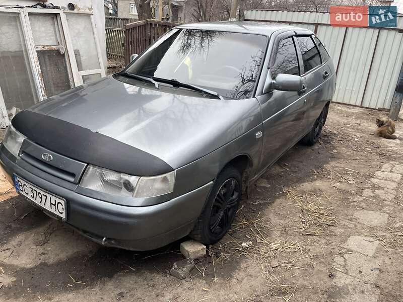 Хэтчбек ВАЗ / Lada 2112 2006 в Лысянке