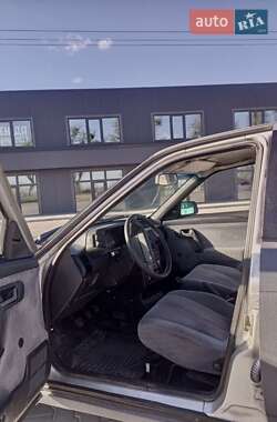 Хэтчбек ВАЗ 2112 2001 в 