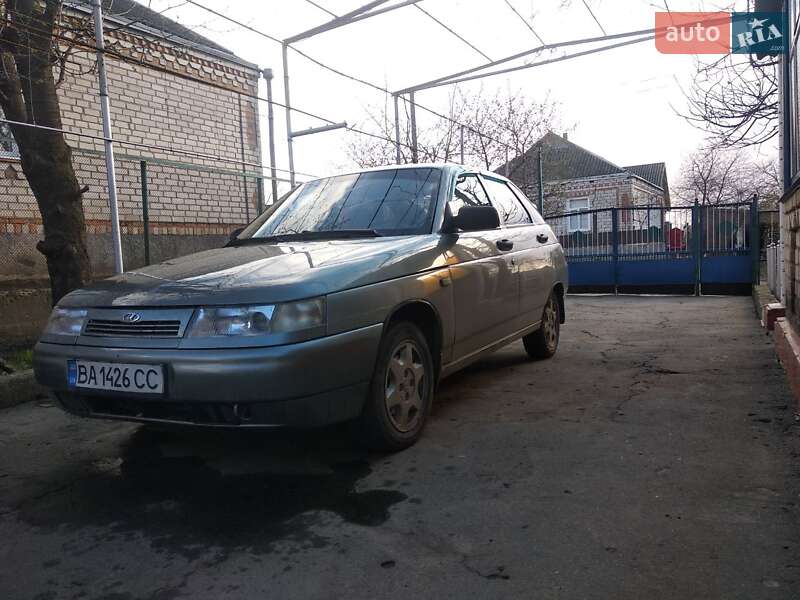 Хэтчбек ВАЗ / Lada 2112 2012 в Новоархангельске