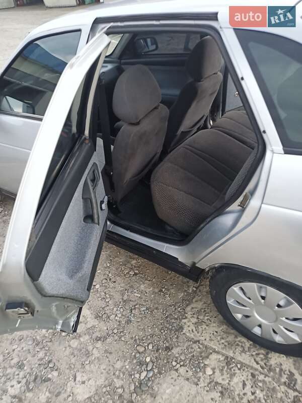 Хэтчбек ВАЗ / Lada 2112 2008 в Хотине фото 7 Хэтчбек ВАЗ / Lada 2112 2008 в Хотине