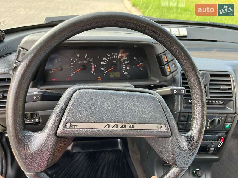 Хэтчбек ВАЗ / Lada 2112 2005 в Обухове