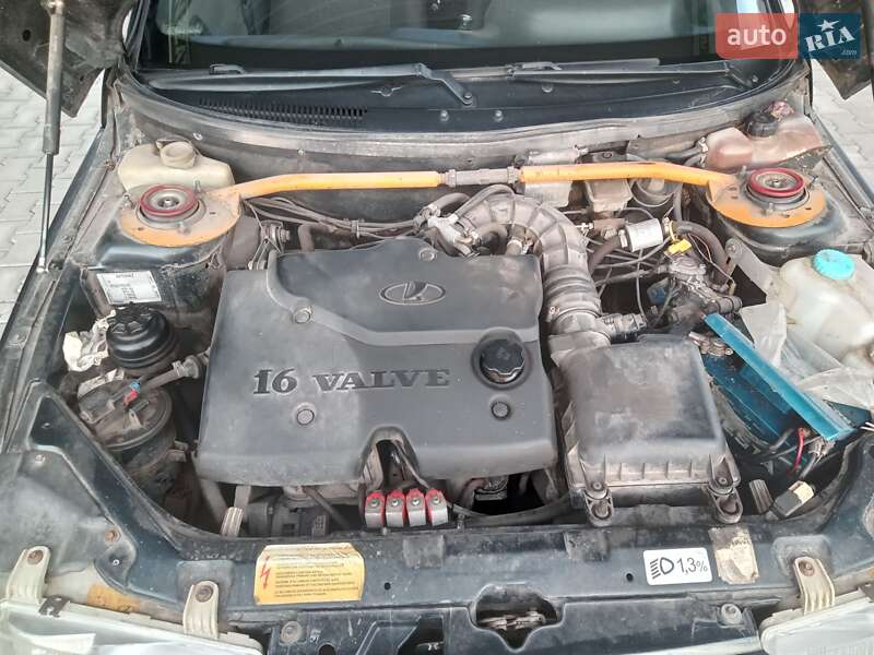 Хэтчбек ВАЗ / Lada 2112 2006 в Виннице